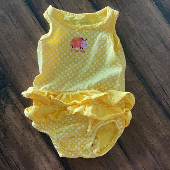 NEW Carter’s Baby Girl Yellow Ruffle One Piece Ladybug 🐞 Polkadot Pattern 3 Mo - Picture 1 of 6
